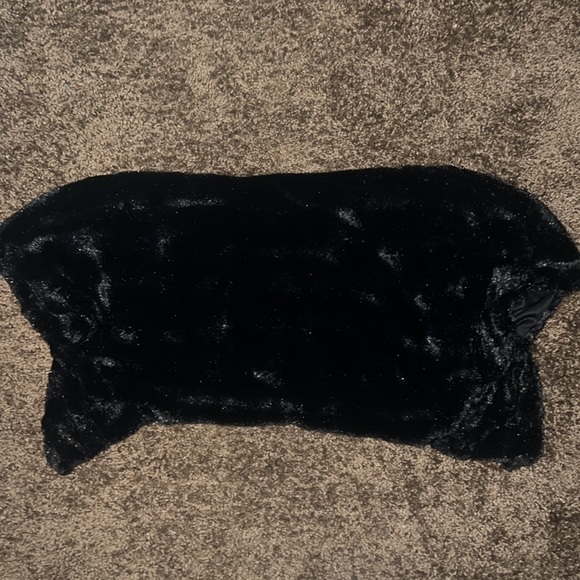 Xtraordinary Size XS Black Shrug - Picture 2 of 2